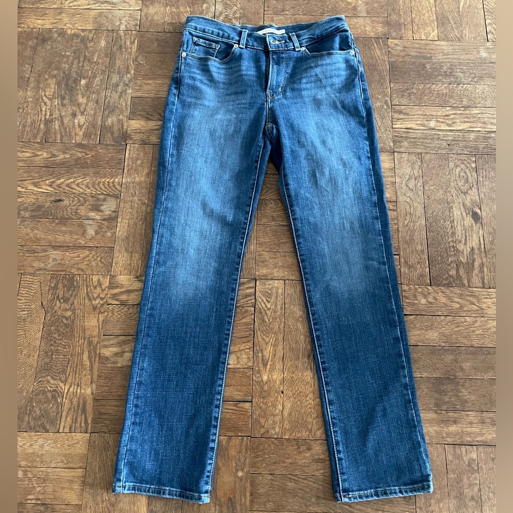 Classic straight Levi jeans